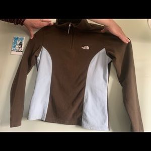North face pullover. Size M
